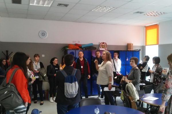 Herumführen In Der Schule